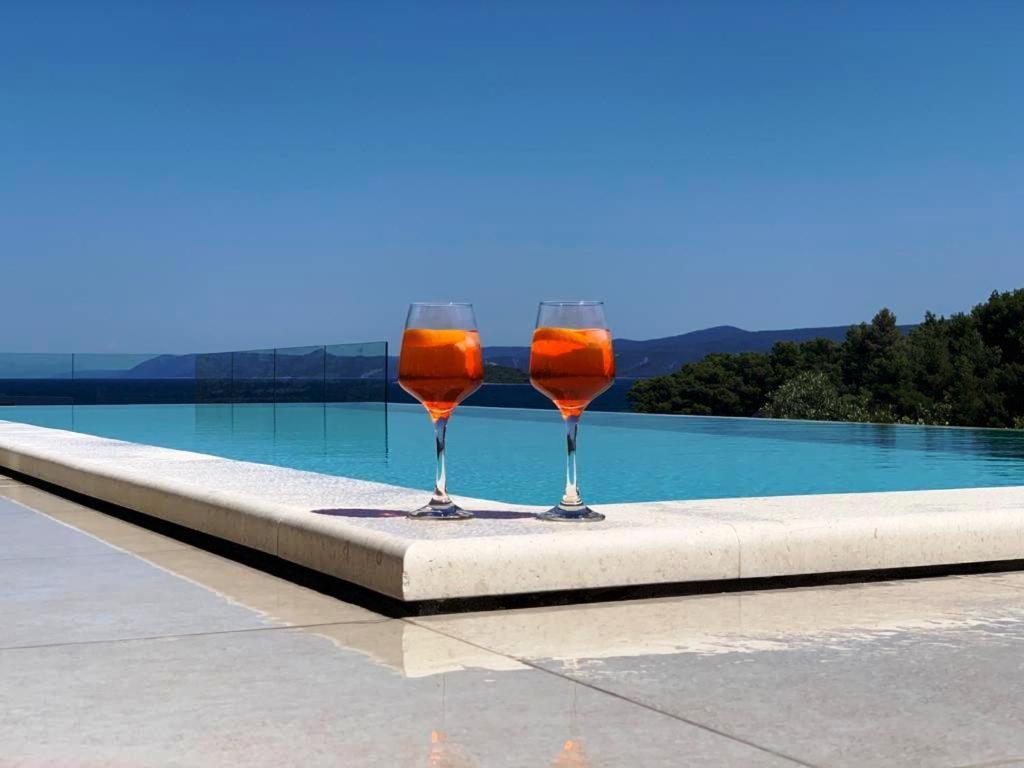 Holiday Hvar Lux Basina 外观 照片