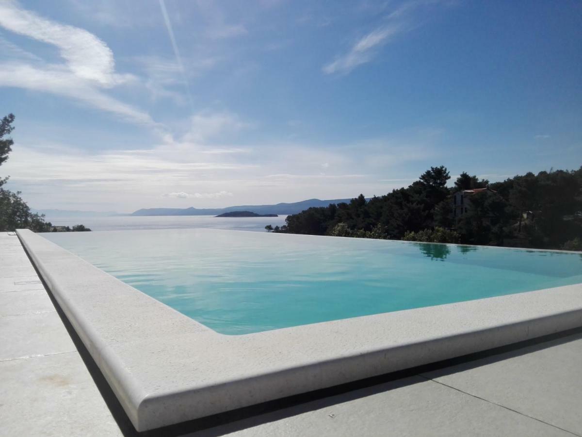 Holiday Hvar Lux Basina 外观 照片